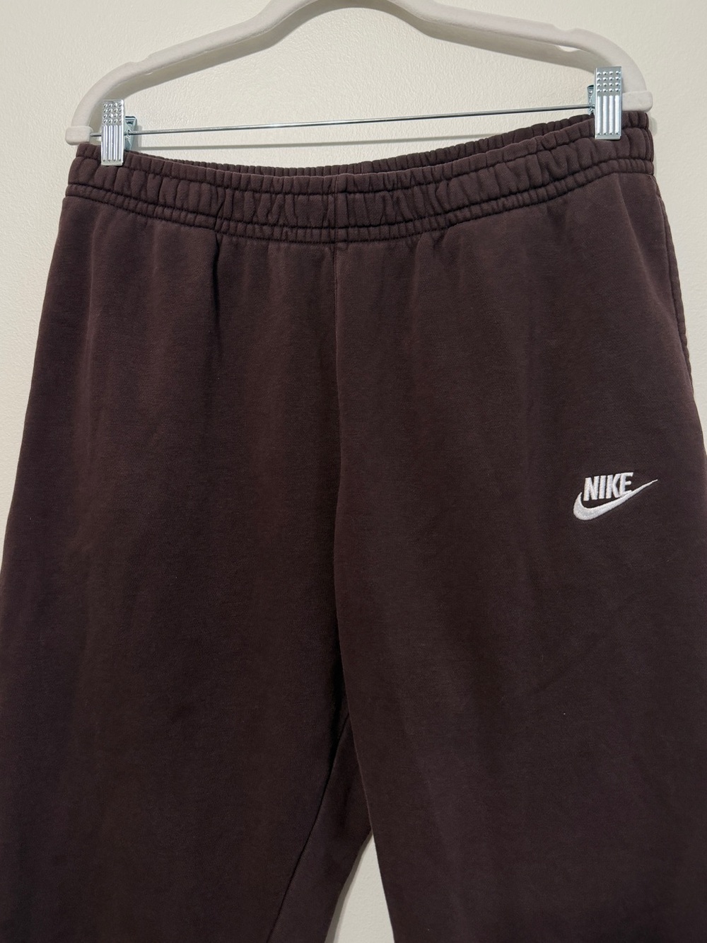 NIKE Women's Brown Jogger Sweatpants Size XL Sportswear Essential - Picture 3 of 8